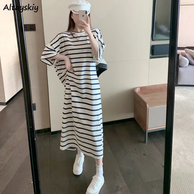 

Комплект одежды футболки в полоску с короткими рукавами и рисунком, платье для женщин Свободные простой все-матч с О-образным вырезом с боко...