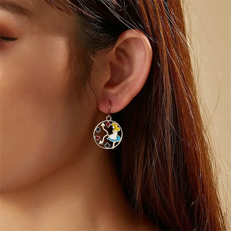 

Alice Eearrings Fresh Cartoon Ins Earrings Pendant Cute Girl Heart Gift pendientes mujer pendientes colgantes