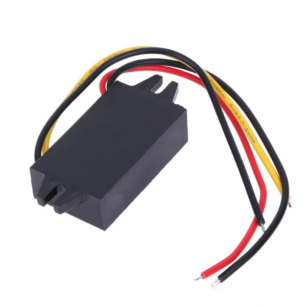 

12V To 5V Car Power Converter 13.5cm/5.31\\'\\' Length Short Circuit Protection