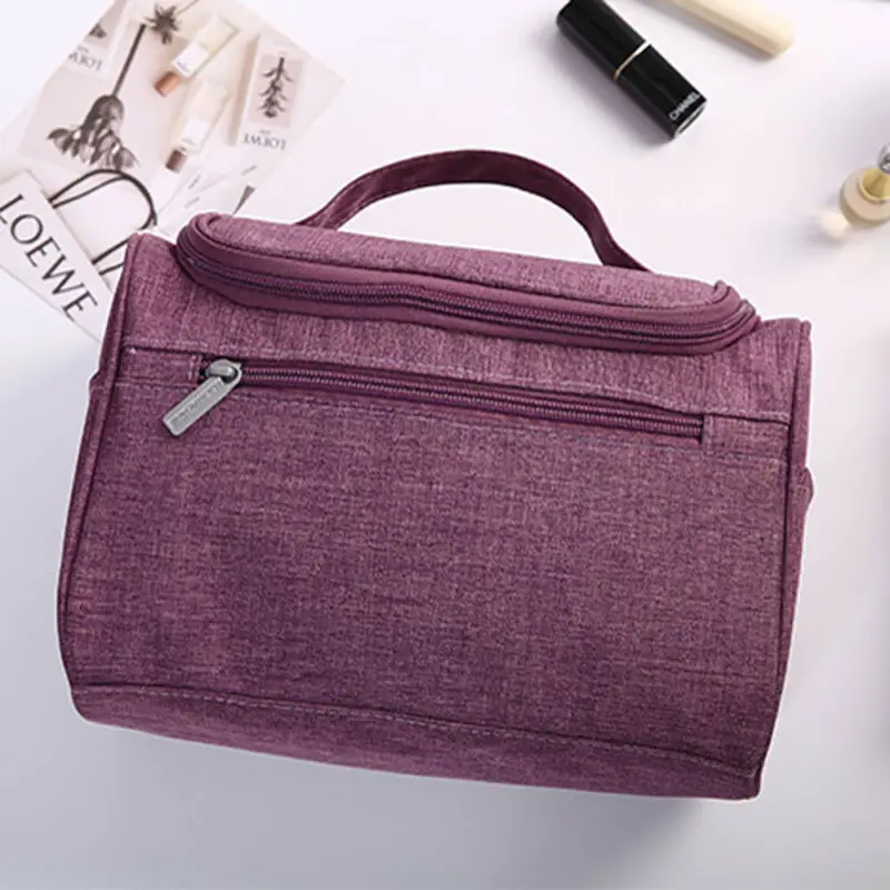 

Fashionable women must travel with a make-up bag Cationic pillow wash bag Large capacity storage toiletries cosmetics