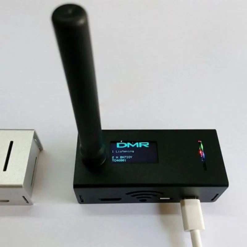 

Параметры: модуль точки доступа MMDVM + Поддержка антенны OLED P25 DMR YSF + Raspberry Pi Silver + SD-карта на 16 Гб