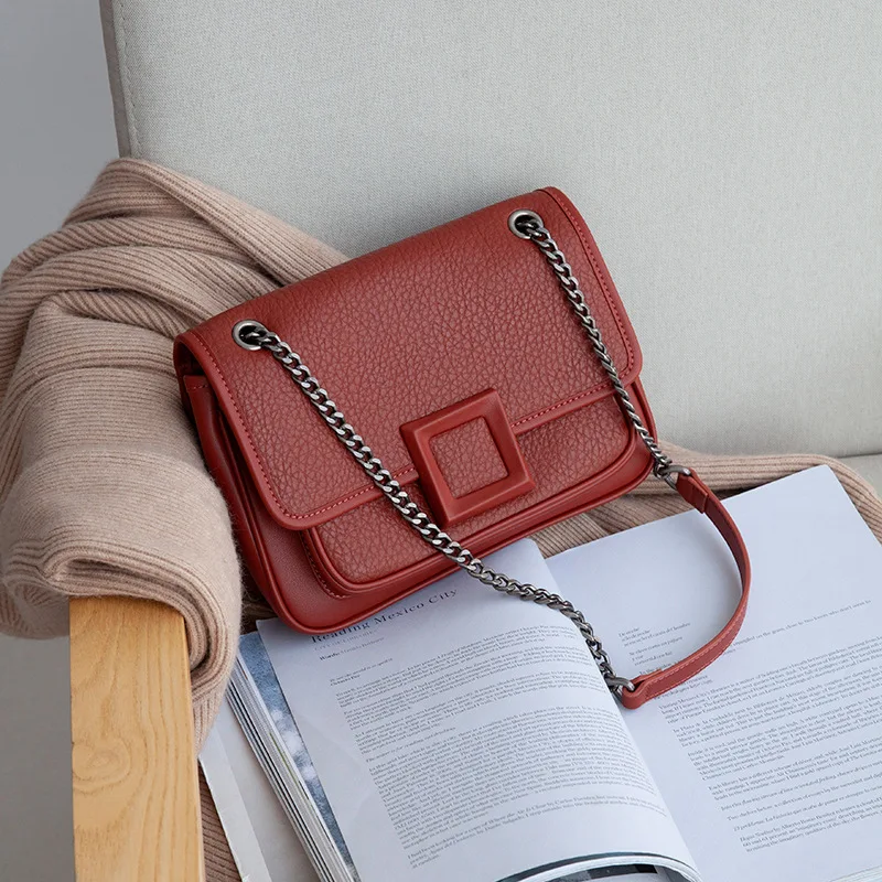 

New female 2020 one-shoulder fashion western style simple fashion large capacity messenger all-match texture chain bag