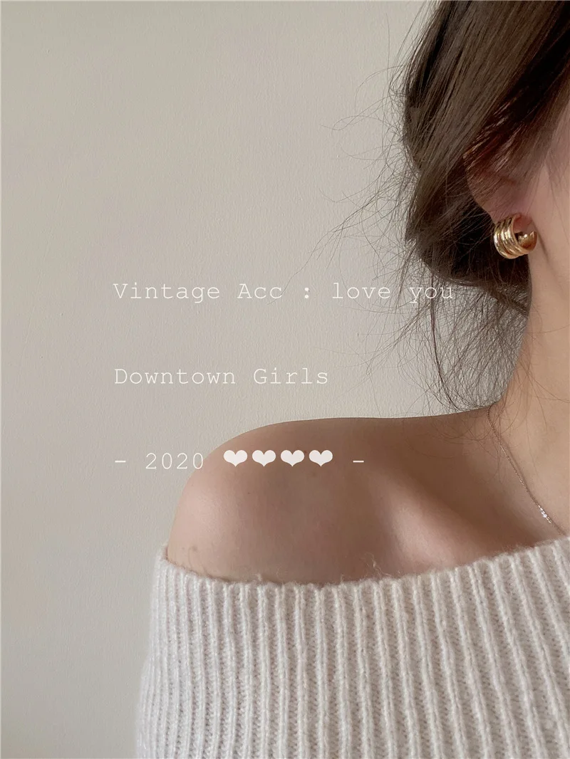 

Korean Retro C Geometric Earrings European And American Metal Wind Commuting Temperament Cold Wind Ear Ornaments