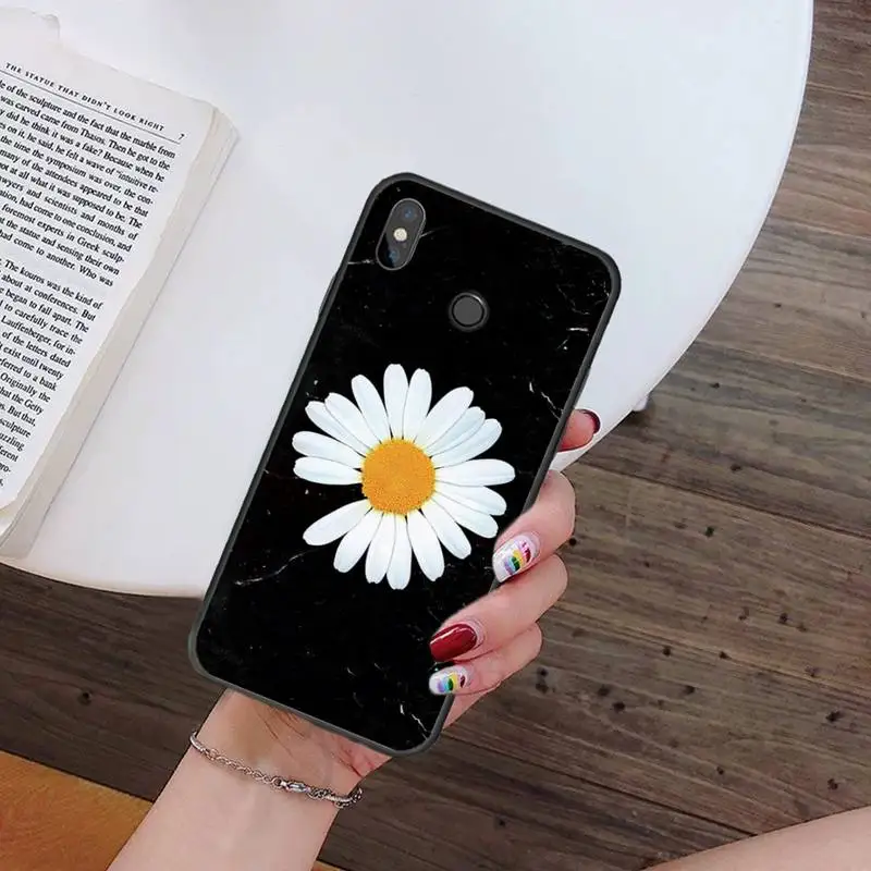 

Phone Case For Xiaomi Redmi 7 8 9t a3 9se k20 mi8 max3 lite 9 note 9s 10 pro Black White Flower Daisy
