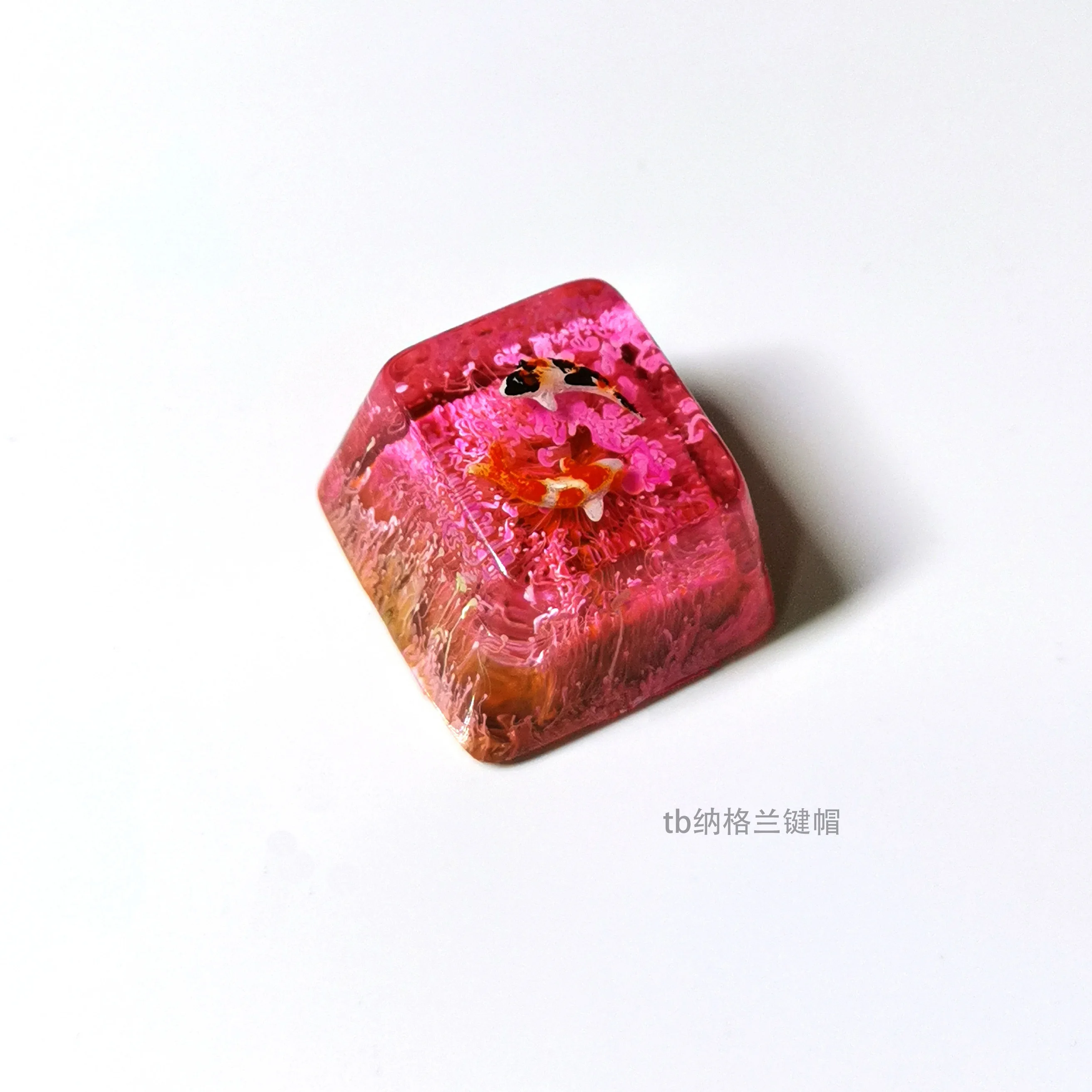 

1 pc New pattern OEM R4 height handmade Koi fish personality landscape custom resin key cap for MX switch mechanical keyboard