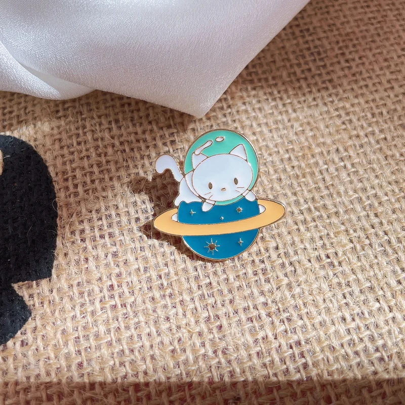 Эмалированные заколки в виде космоса кошек астронавтов Вселенной детской