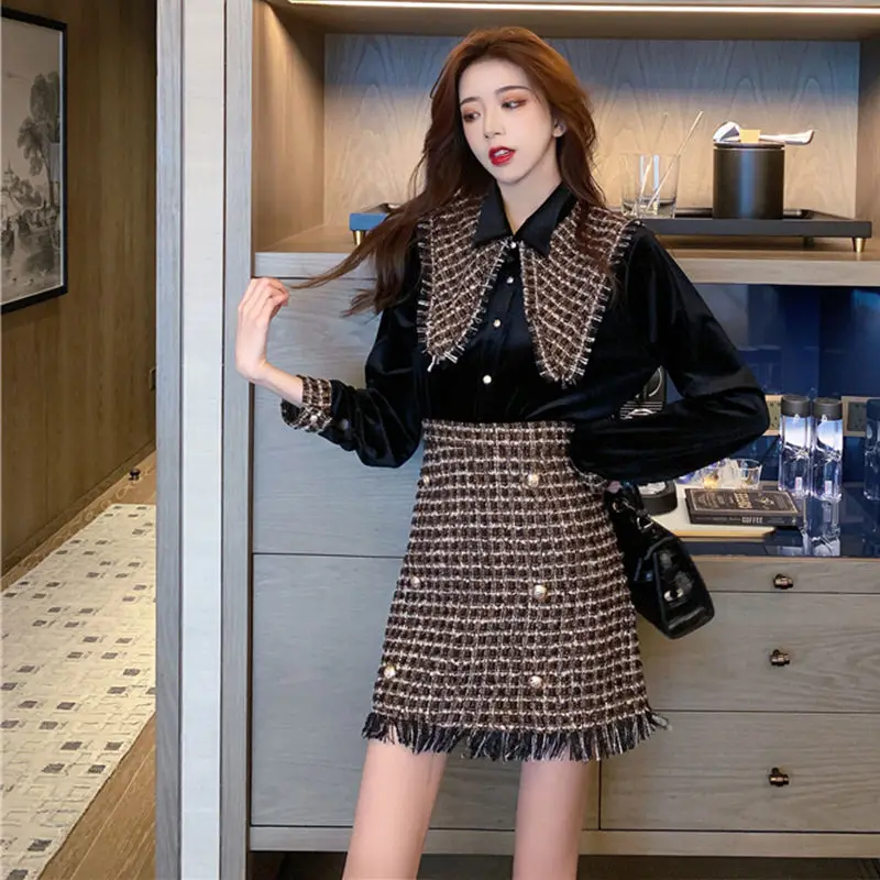 

Women 2021 Spring Autumn Two Piece Suit Outfits Female Long-Sleeved Velvet Blouse Tops + High Waist Mini-skirt Elegant Sets A550