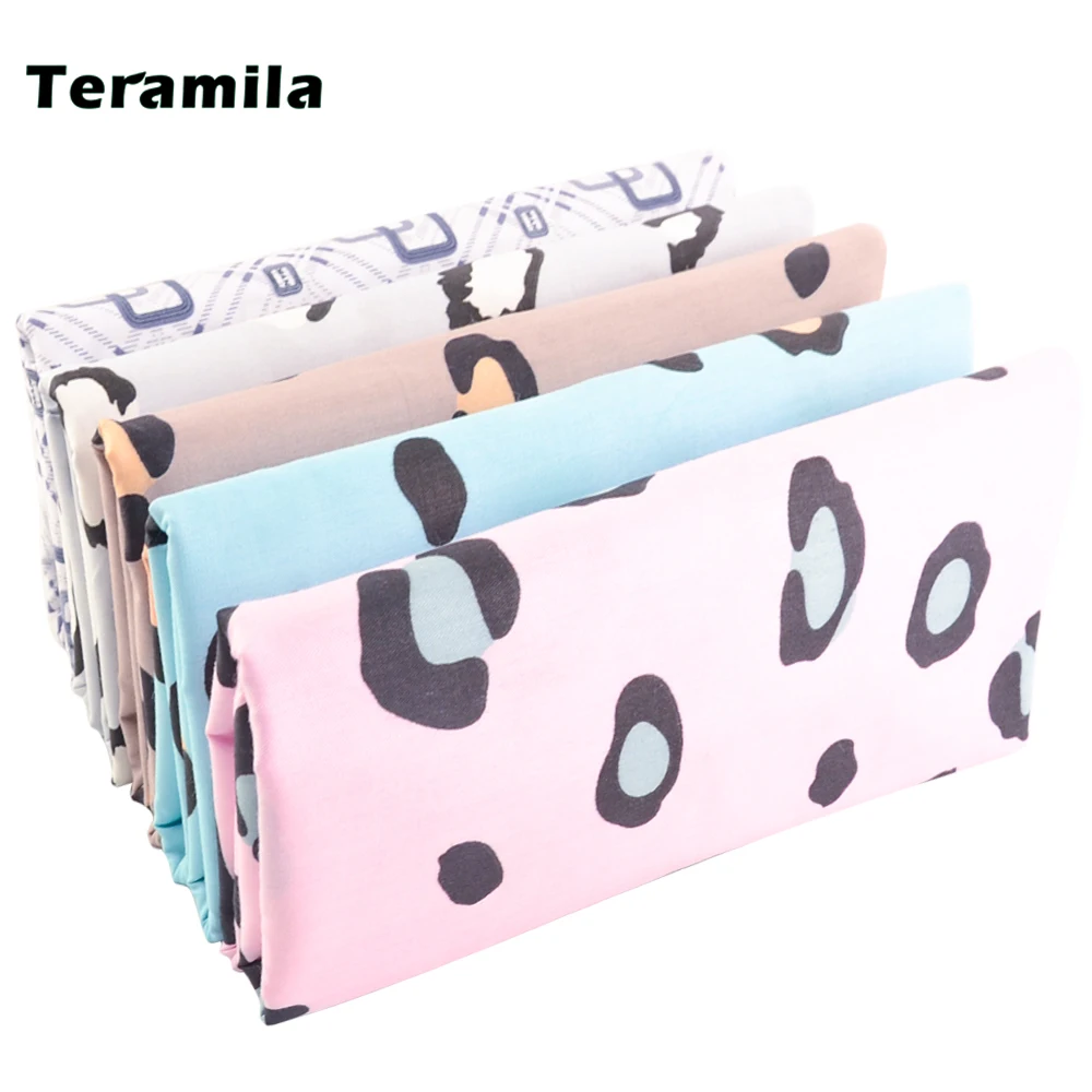 

Teramila Half Meter New Graffiti Printed Patchwork Cloth Cotton 100% Fabric for Dress Sewing Curtain Bedding Quilting Needlework