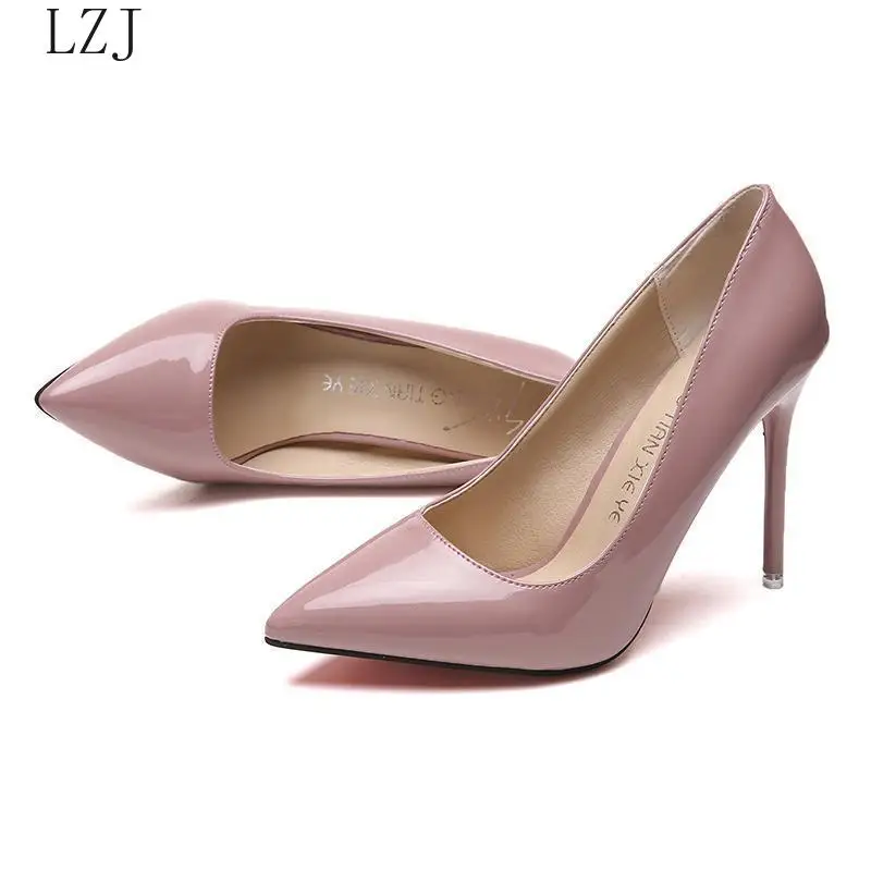 

Plus Size 34-44 HOT Women Shoes Pointed Toe Pumps Patent Leather Dress High Heels Boat Shoes Wedding Shoes Zapatos Mujer White