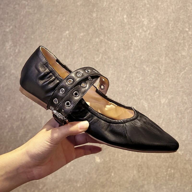 Балетки женские из натуральной кожи с ремешком на щиколотке мягкие удобные