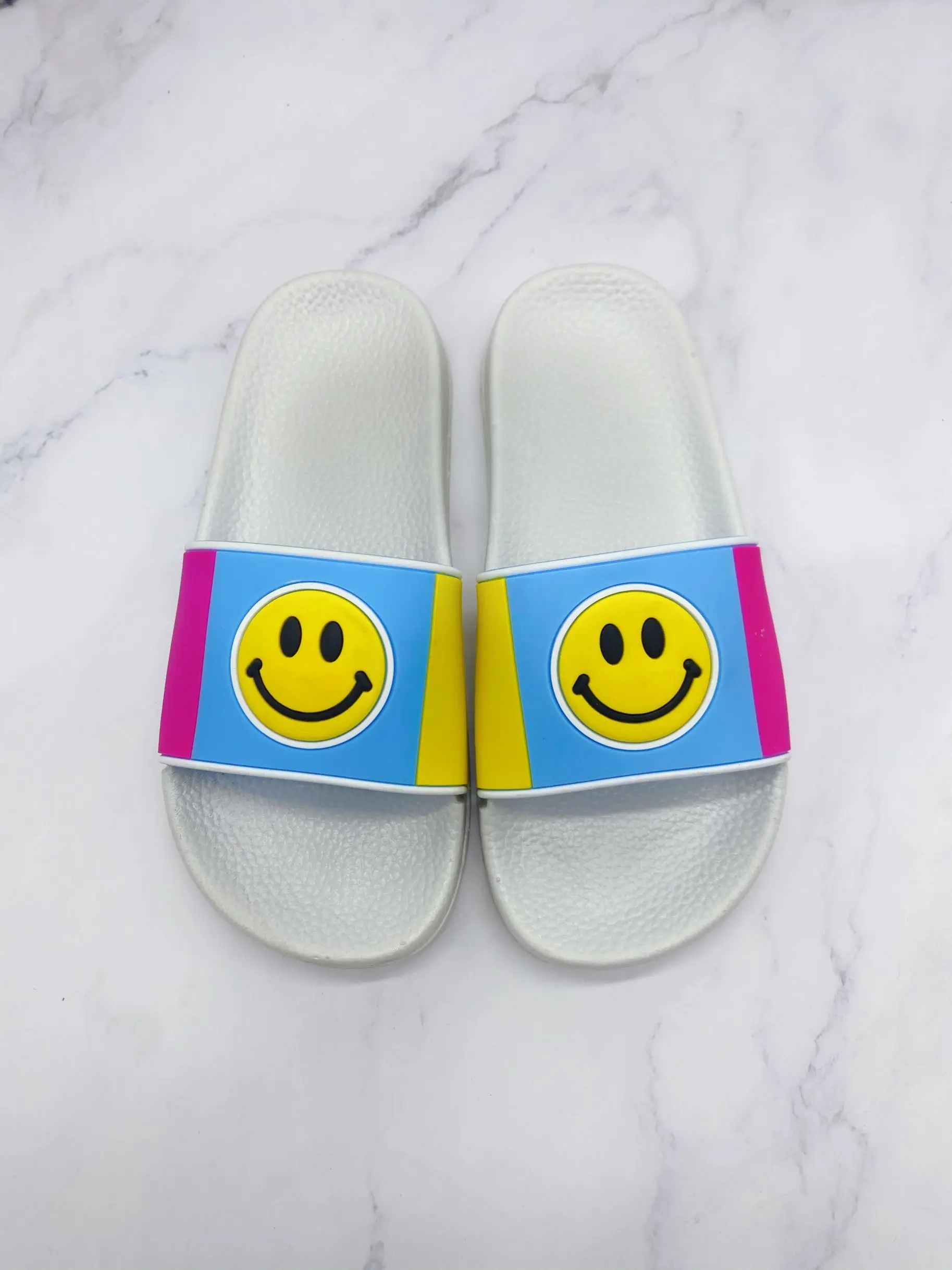 Милые домашние тапочки со смайликом Модные для мальчиков и девочек Домашние
