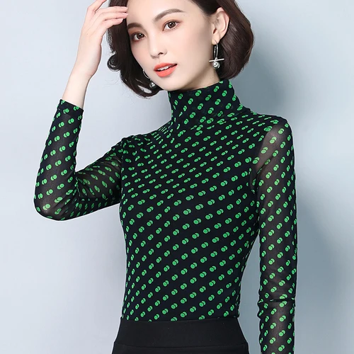 Женские простые удобные черные рубашки с романтическим принтом большие размеры