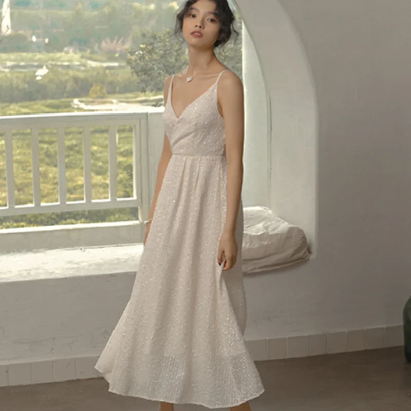 

Summer 2021 Runway Elegant Backless Korean Slim Maxi Dress Casual Party Night Beach Vacation Women Long White Sequins Slip Dress
