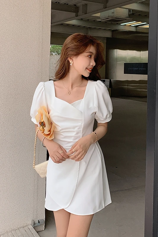 

COIGARSAM Short Sleeve Women dress New Slash neck Backless Pearl High Waist Dresses Black White 8581