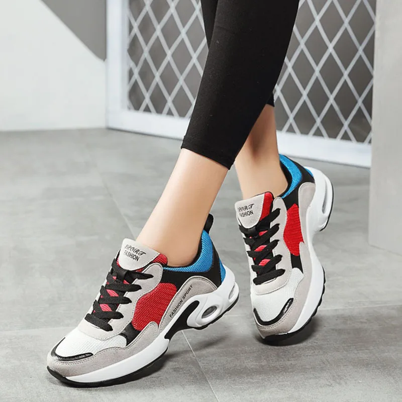 

Женские дышащие кроссовки на плоской подошве, повседневные сетчатые кроссовки на шнуровке, спортивная обувь для улицы, весна 2021