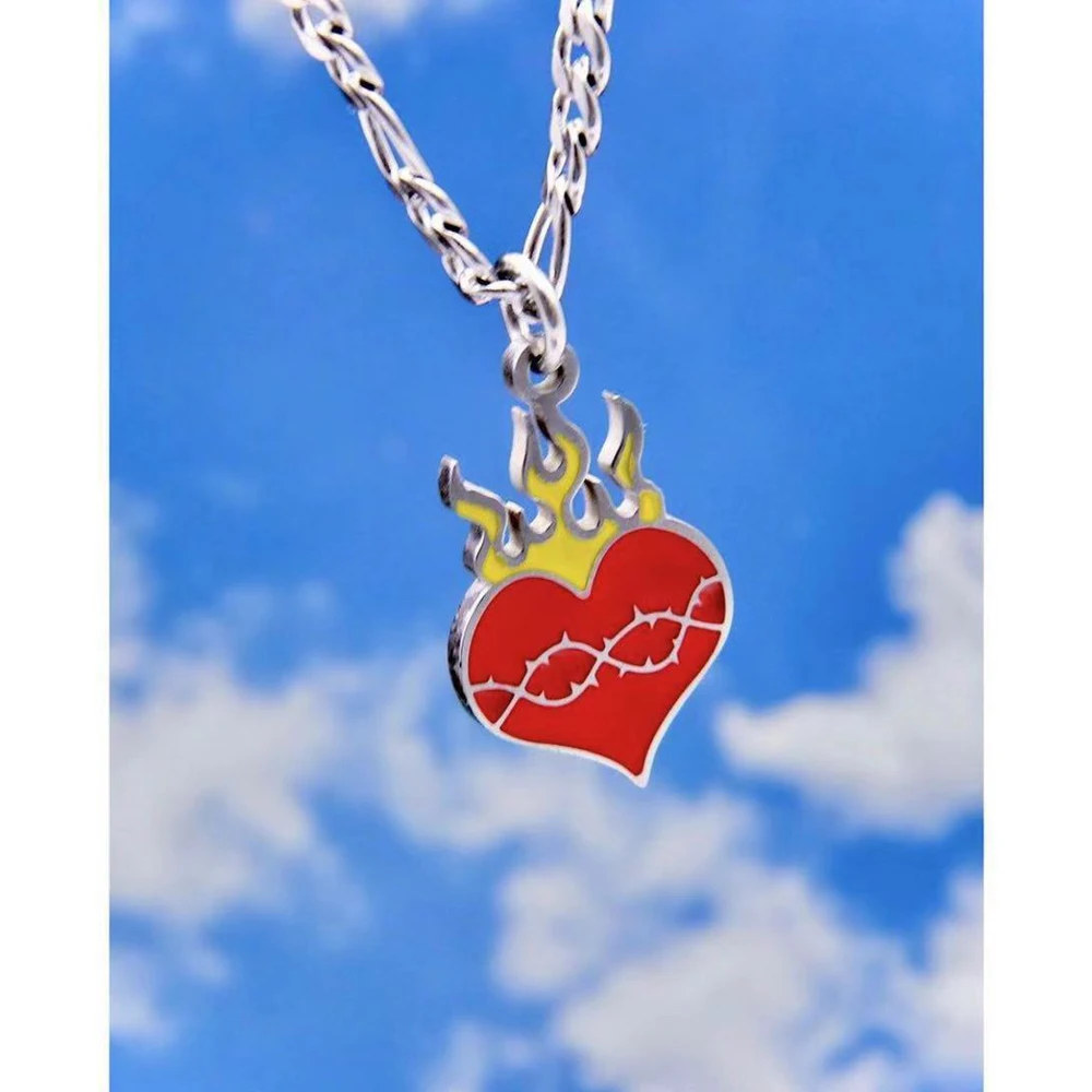 

Harajuku Love Geometric Heart Necklace Aesthetic Flame Pendant Necklaces Luxury Titanium Steel Chain Jewelry Gift to Girlfriend