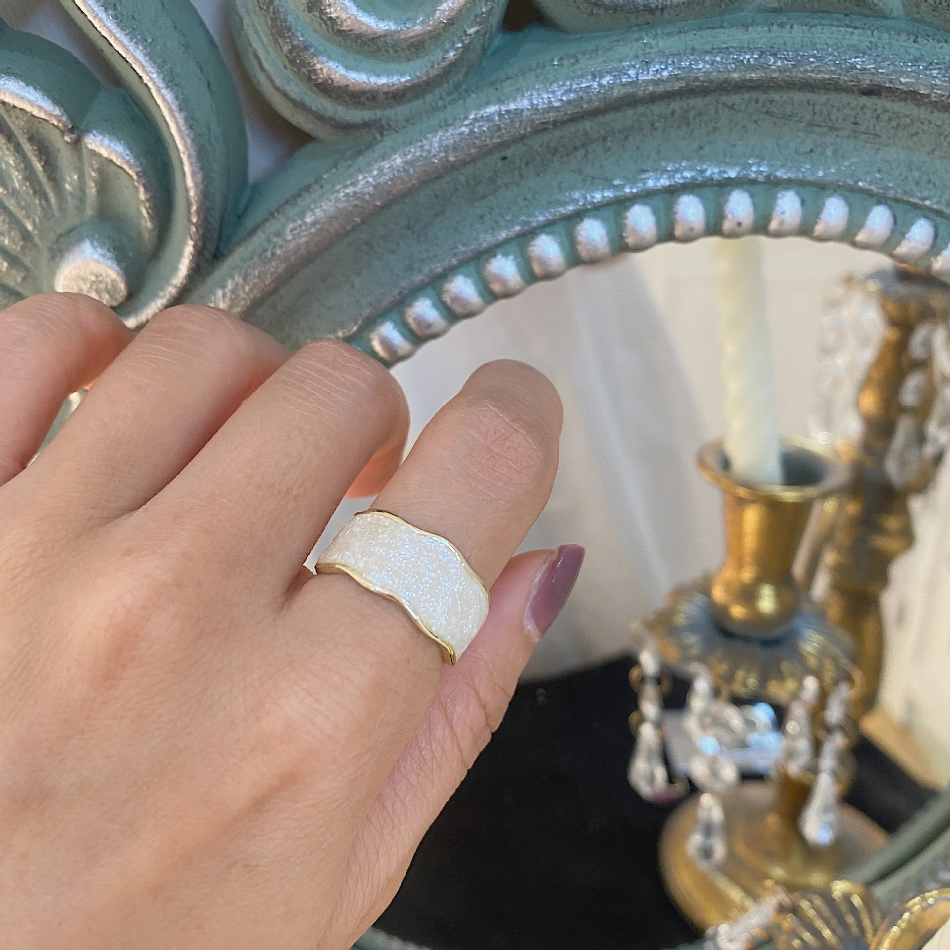 Женское асимметричное кольцо AOMU металлическое регулируемое с эмалью вечерние