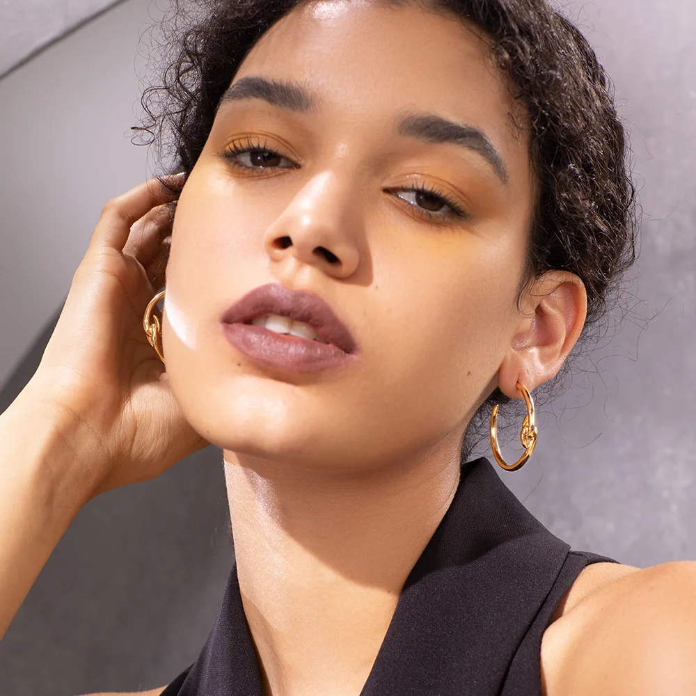 

ENFASHION Rose Thorns Hoop Earrings For Women Gold Color Minimalist Bramble Spike Hoops Earings Fashion Jewelry Gifts E201147