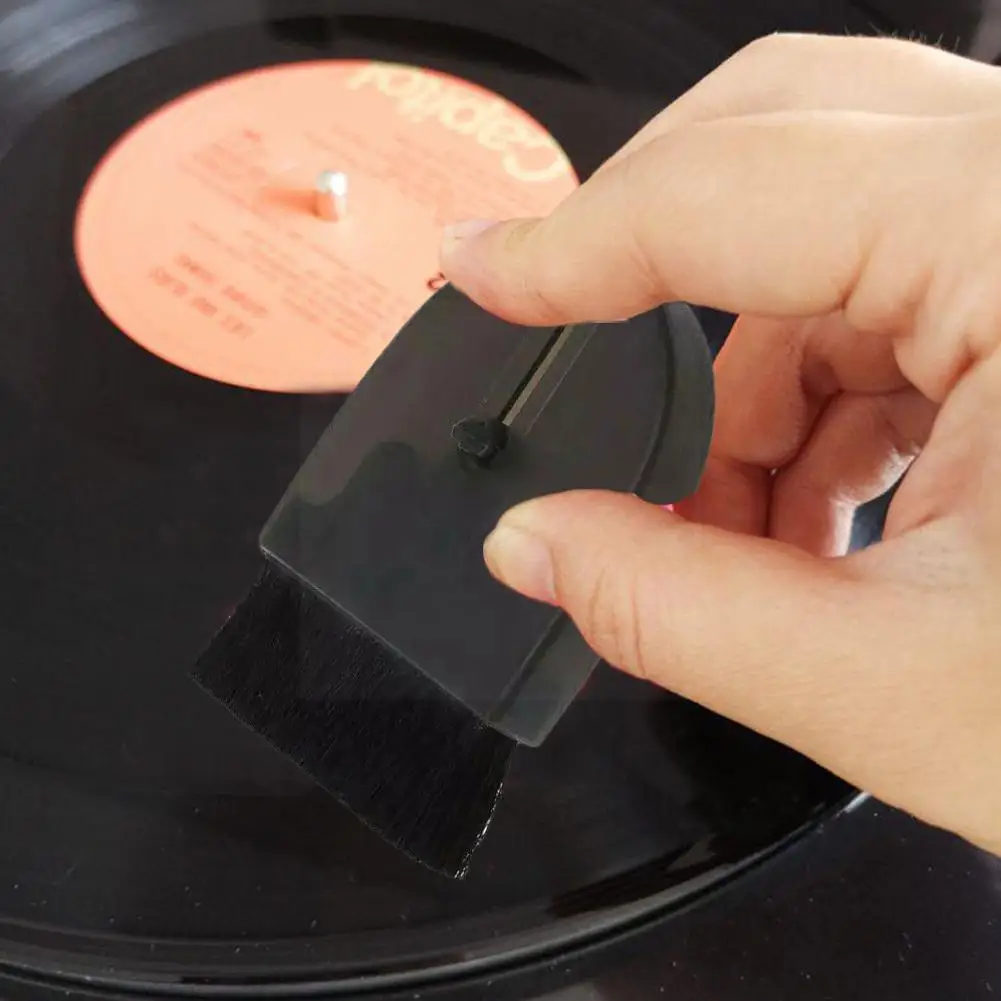

1pc Cleaning Brush Turntable Vinyl Player Record Cleaner Anti-static Remover Shape Dust Semicircle Accessories H1e2