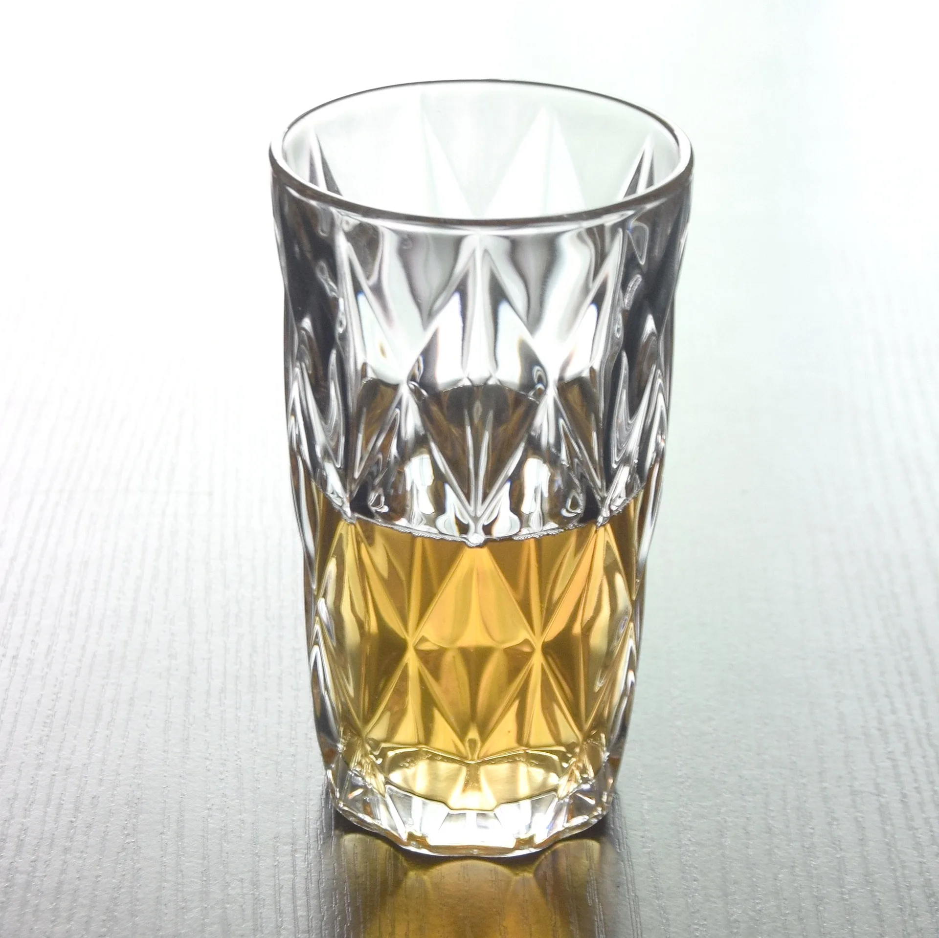 

2 Pcs/lot classical transparent fashion whiskey wine glass party pub wine drinking glass cups 0901-39