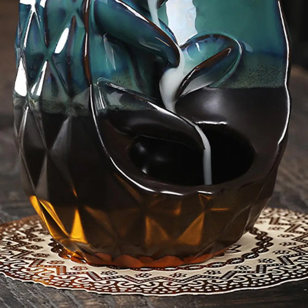 

HOT SALES !!! Pineapple Shape Teahouse Waterfall Backflow Ceramic Incense Burner with Cones