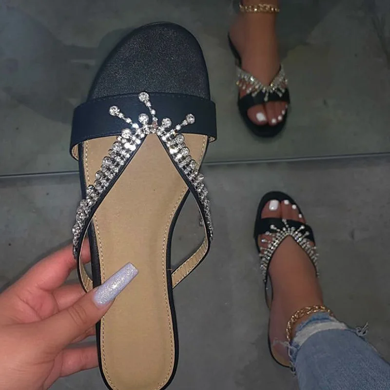 

New Glitter Slippers Women Summer Sandals Fashion Bling Female Tassel Flip Flops Beach Diamond Flat Shoes Outdoor Slippers Hot