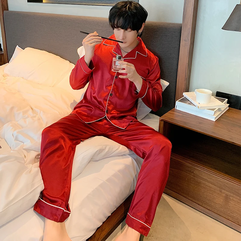 

2021 Men's Pajamas Set Autumn Winter Elastic Waist Men Sleepwear Silk Men's Long Sleeve Nightwear Print Top + Long Pant