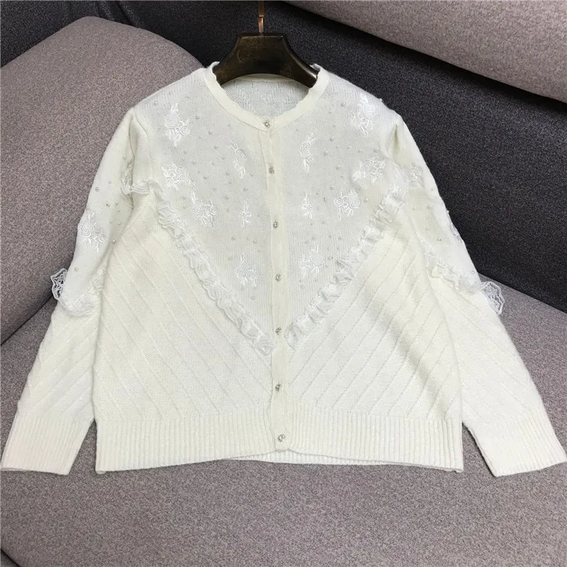 

Luxury Designer Brand Knitted Sweater for Women Vintage O Neck Beading Embroidery Lace Knitted Cardigans Clothes
