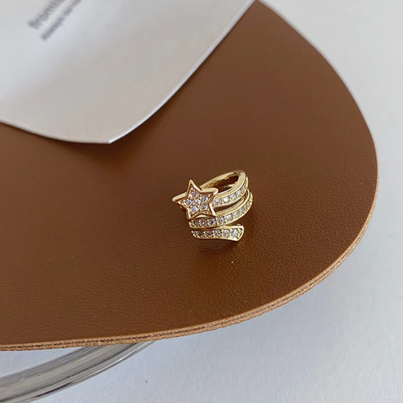 

Korea Multi-circle Micro-inlaid Zircon Metal Star Pearl Ear Bone Clip Earrings For Women Simple Non-pierced Wedding Jewelery