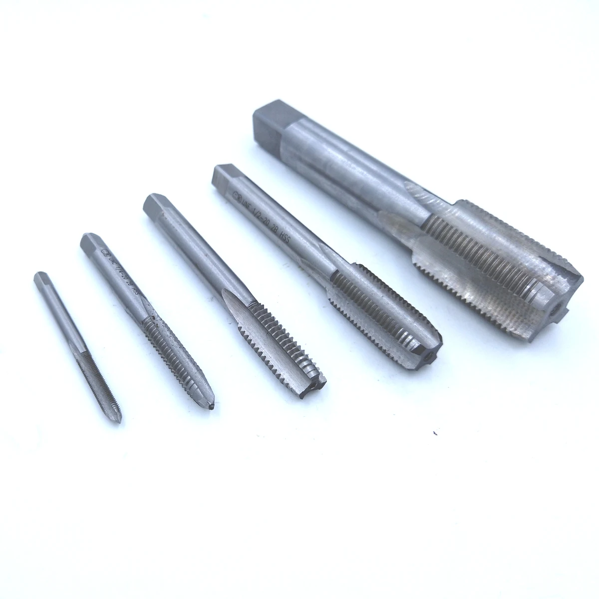 1Pc 5/16 - 18 20 24 27 28 32 36 40 UNC UN UNF UNS HSS Right Hand US Tap TPI Threading Tools For Mold Machining 5/16&quot firm купить по