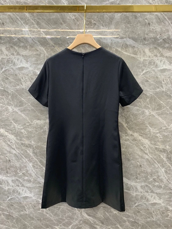 

2021 spring and summer new women's round neck chest heavy work nail bead decoration solid color short sleeve dress 319