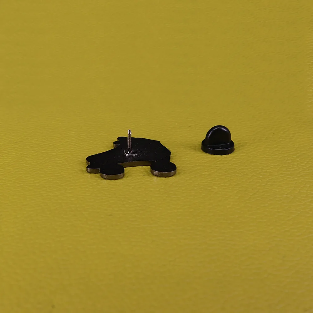 Вот как я скручиваю эмалевые штифты роликовые коньки значок мечтаю что наше