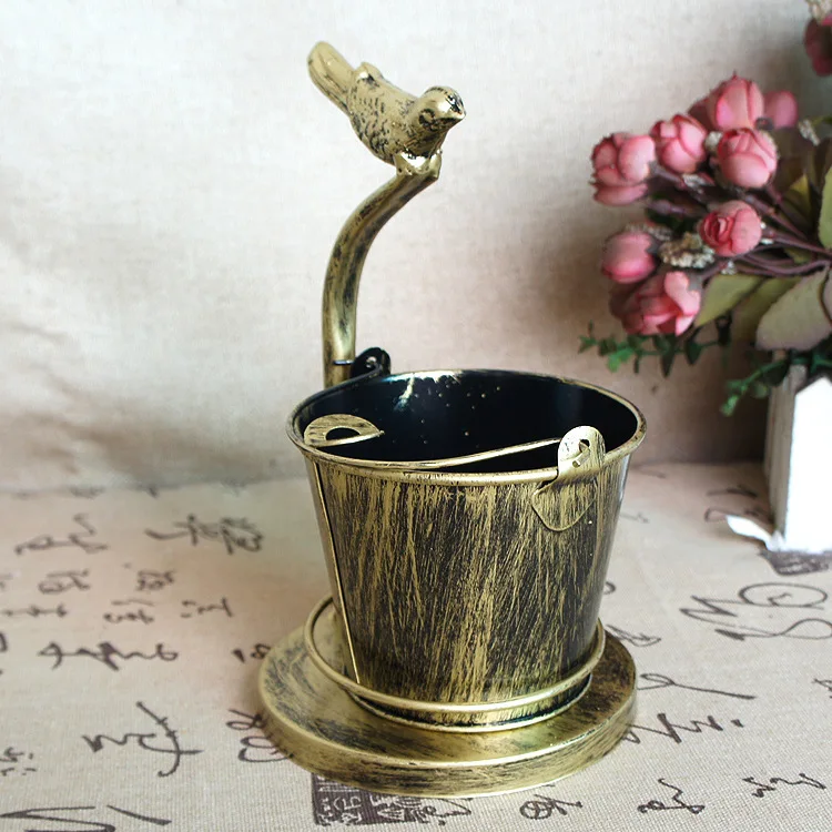 

Lighters & Smoking Accessories, Bird deer head faucet chicken feet shaped ashtray, Bar photography props set ashtrays