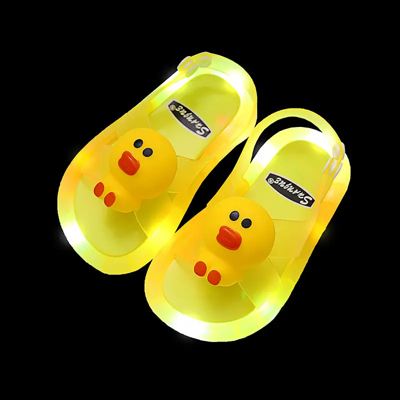

2021 NEW Children LED Garden Shoes Kids Slippers Baby Bathroom Sandals Shoes Girl Light Luminescence Yellow Princess Slipper
