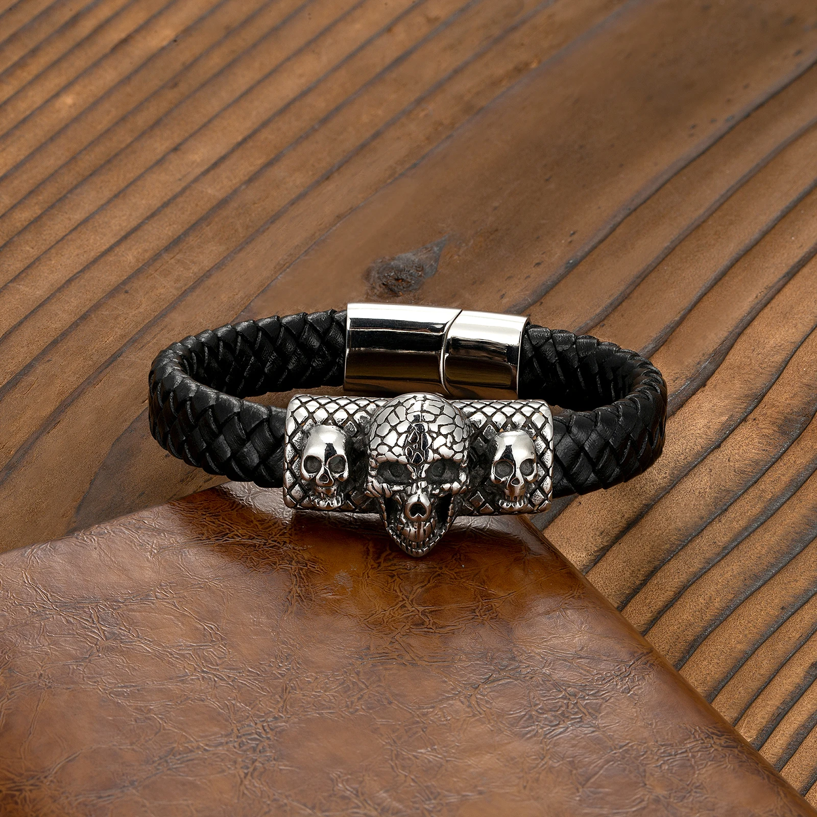 Мужской браслет из нержавеющей стали в готическом стиле с магнитной застежкой