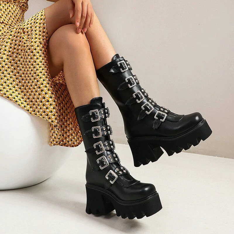 

Women's Shoes