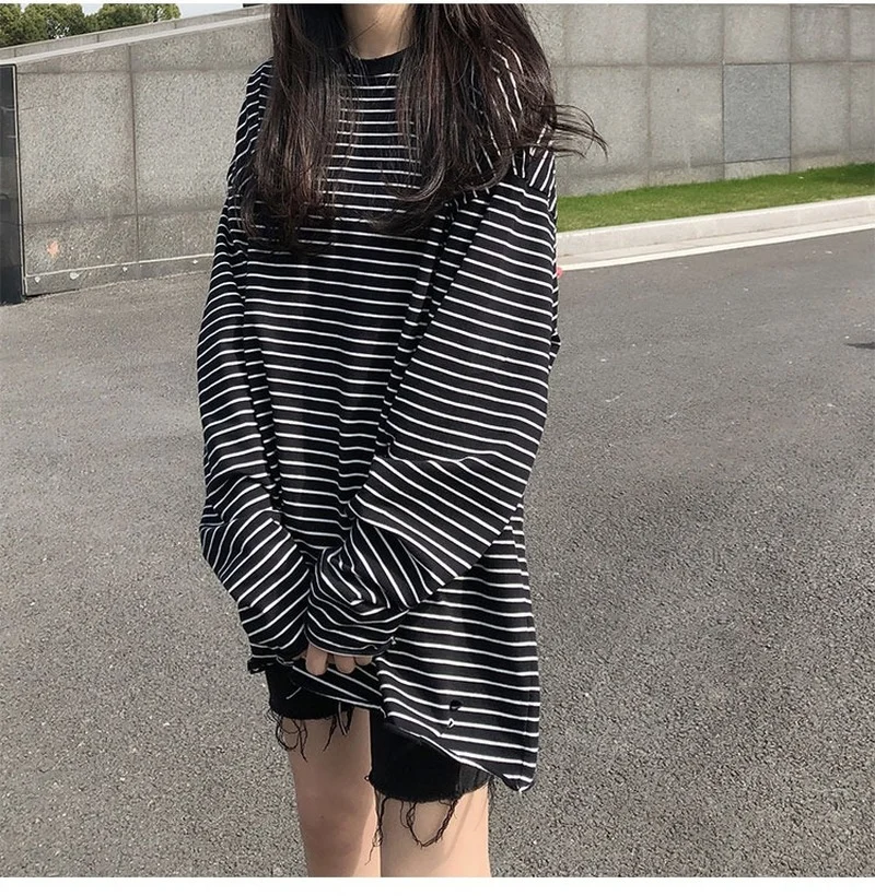 

Women Oversized Casual Round Neck Long Sleeve Loose Tops Harajuku Striped T-shirts Autumn Tshirt Korean Streetwear Female Pop