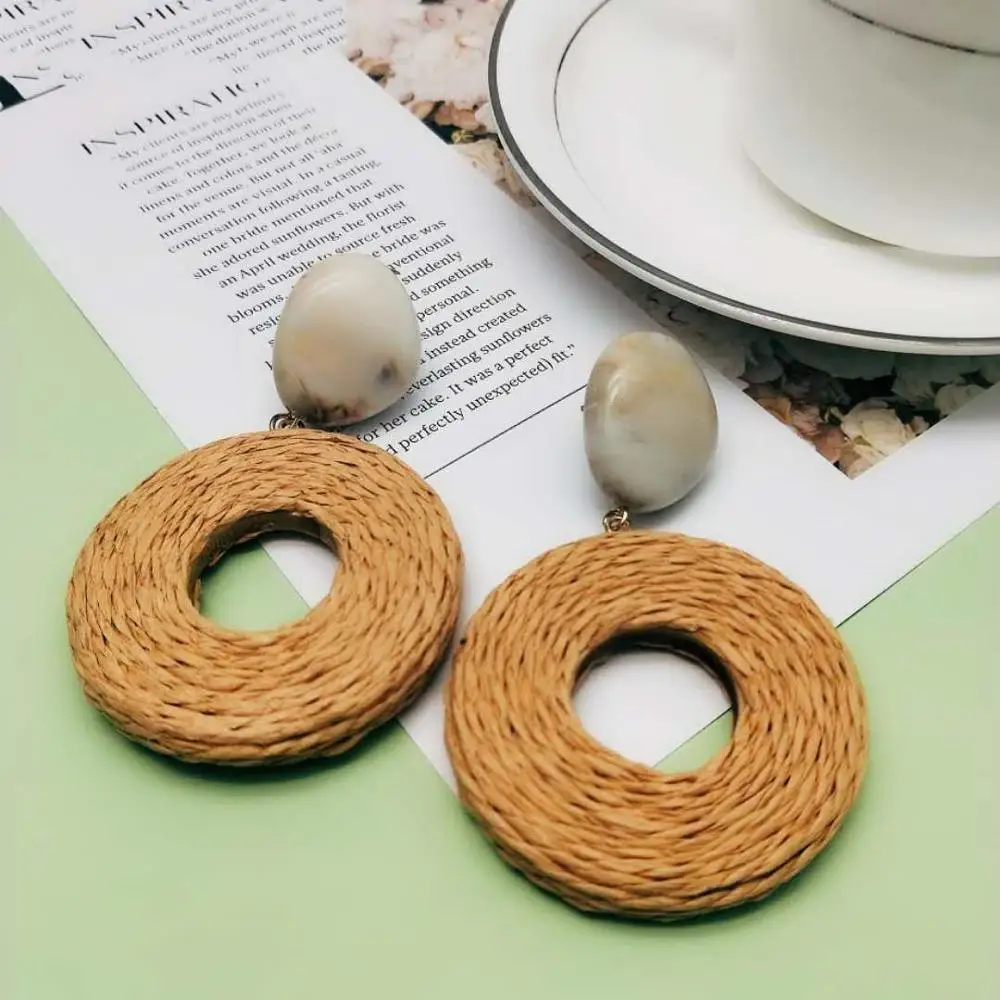 Модные женские сережки качественные плетеные вручную серьги из