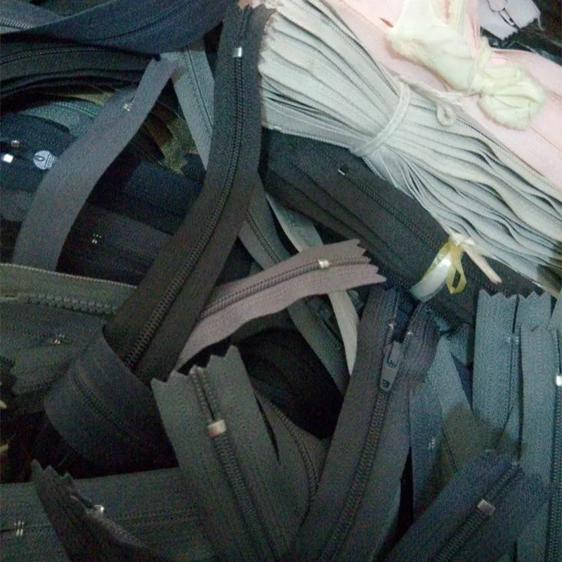 

100 шт./лот, недорогая нейлоновая застежка-молния YKK в виде катушки для сумок для брюк, черные, серые, темно-синие, бежевые, верблюжьи аксессуар...