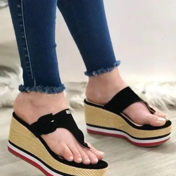 

On A Wedge Big Size Shoes Slippers Women Summer Slides Platform Rubber Flip Flops Low Pantofle Hawaiian 2021 TPR Rome PU Hoof He