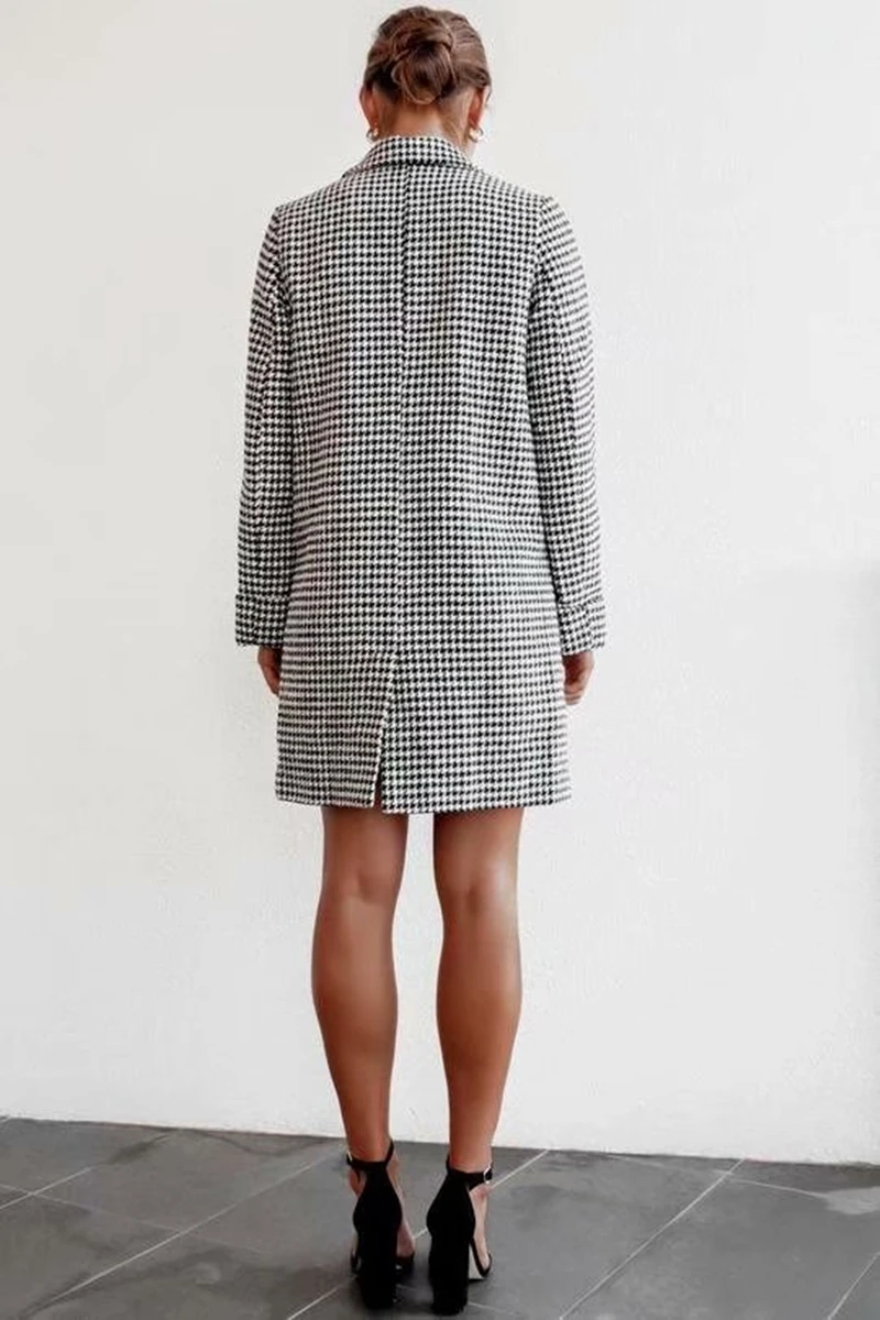Хит, осенняя и зимняя модная новинка, женское классическое двубортное длинное пальто с длинными рукавами и лацканами, пальто в ломаную клетку