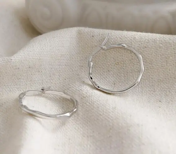 silver SHANICE корейские серьги-кольца из серебра S925 пробы, простые нишевые серьги с неровным кольцом, темпераментные ювелирные изделия, антиаллергенные - Окраска металла: silver