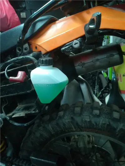 Замена Набор бутылка воды Хладагент переполнения резервуар радиатор для Kawasaki KLX250 KLX 250 1994-2007 2006 2005 2004