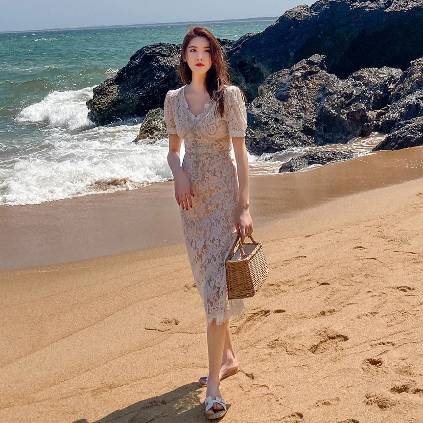 

Fashion Ladies High Quality Lace V-neck Women Dress White Vintage Slim Long Dresses Fairy Elegant Holiday Dresses Beach Female