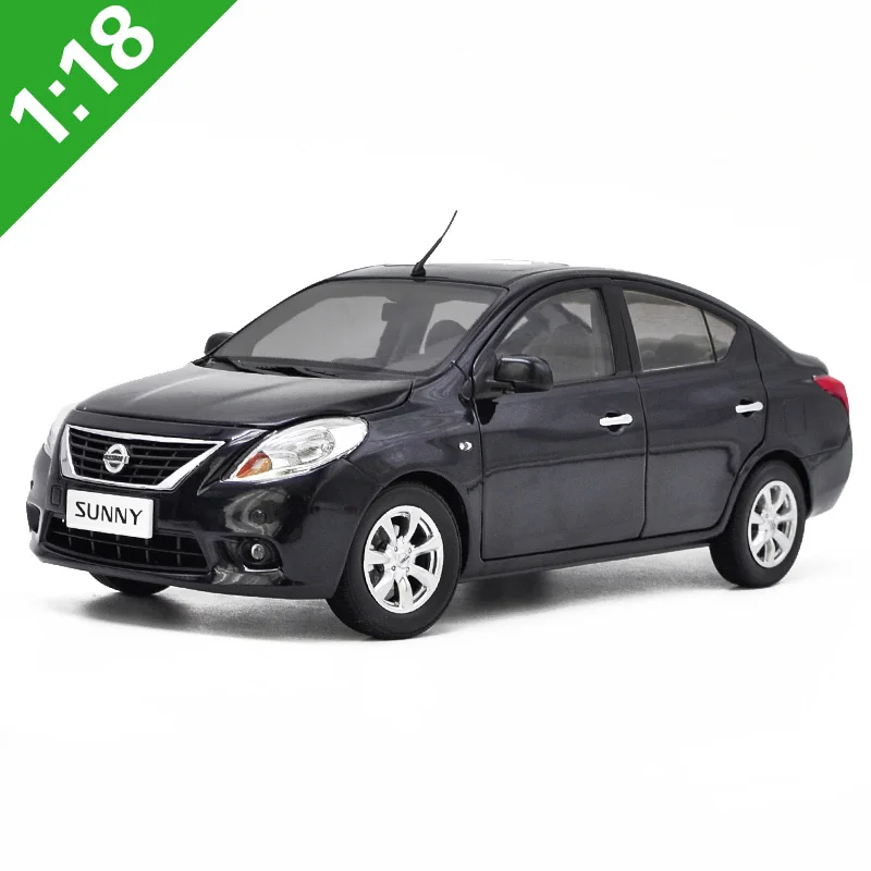 Black 1:18 Nissan Солнечный сплав модель автомобиля статические высокой моделирования металлические модельные автомобили с оригинальной коробкой - Color: Black