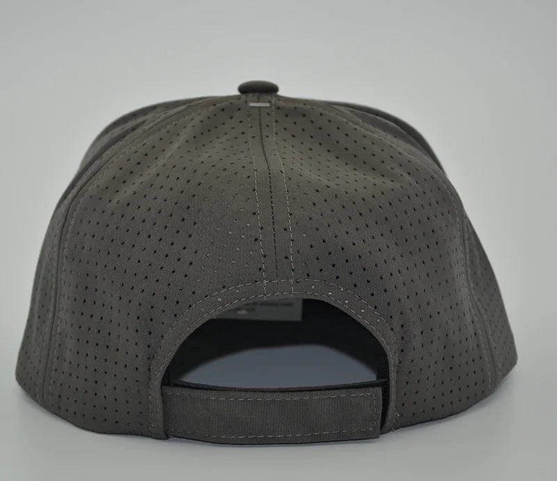 Бейсболка с 3D вышивкой и плоским козырьком из полиэстера | Аксессуары для одежды