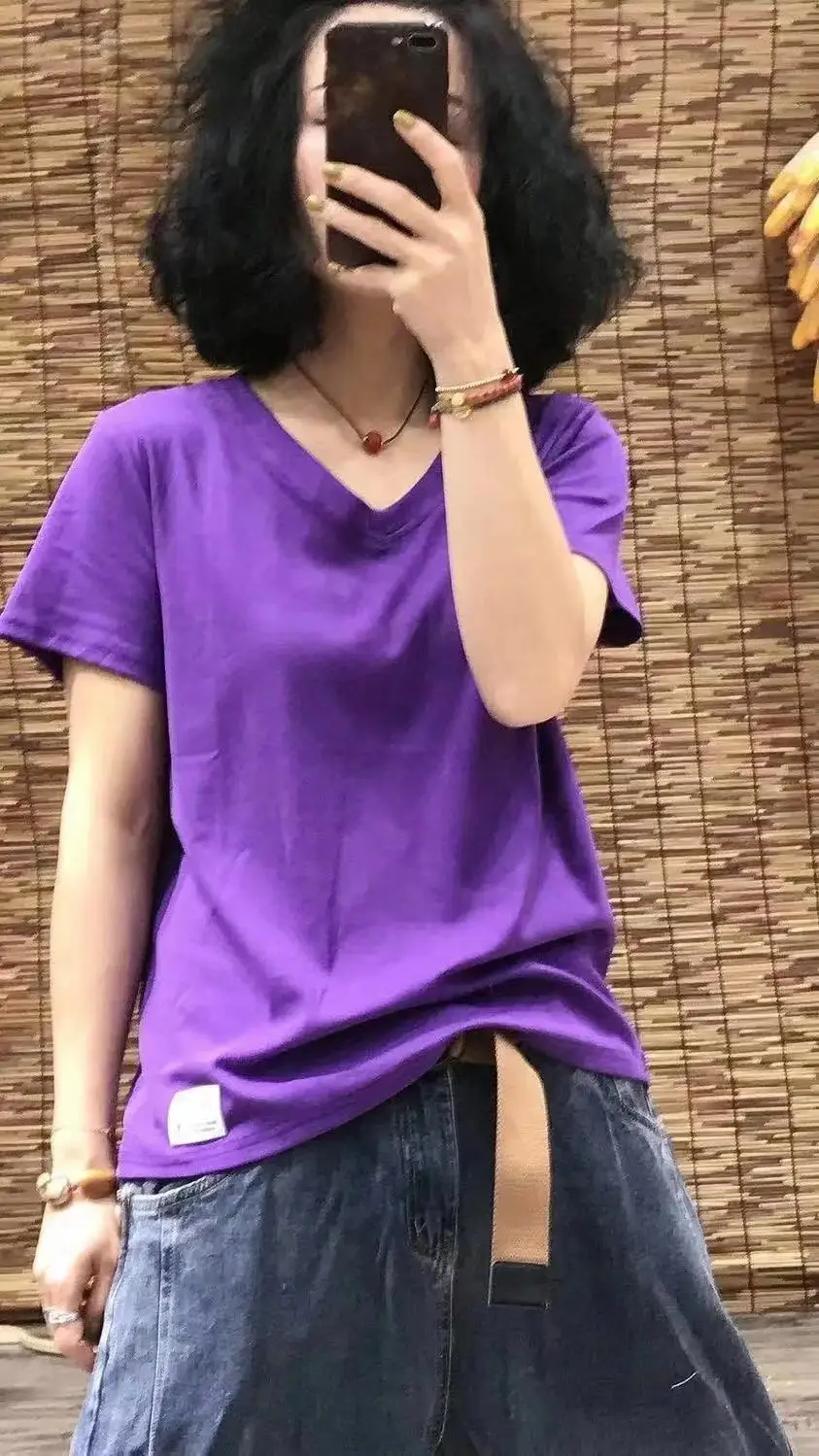 

2021 original summer new style Korean version of V-neck fashion labeling half-sleeved T-shirt all-match blouse women's trend