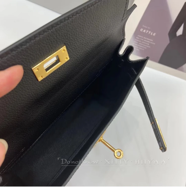 

Leather Small Backpack Dancing Bag Female Double Shoulder Layer Cowhide Wax Thread Stitched With The Same Effect As Handmade