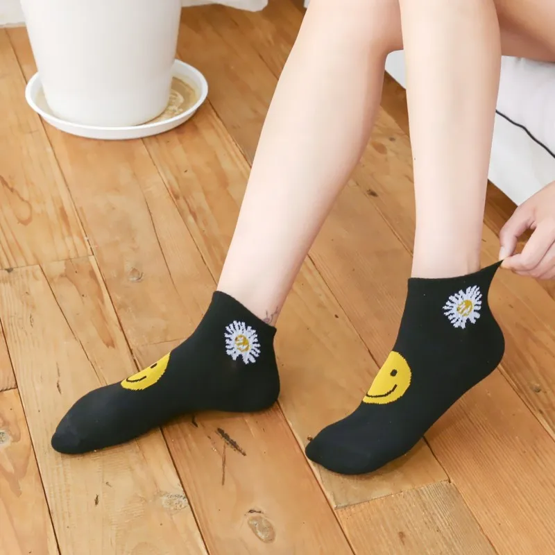 1 пара новые милые хлопковые модные носки для девочек с маргариткой и вышивкой