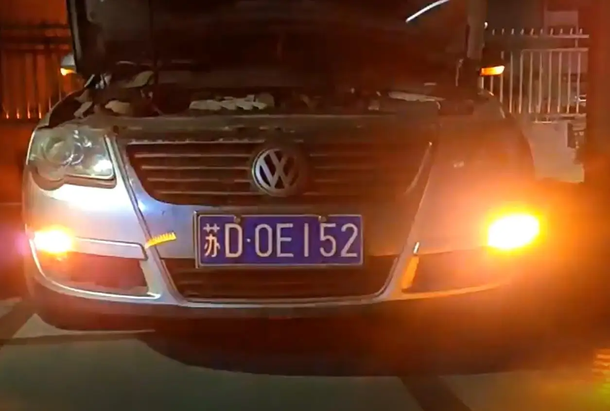 RQXR светодиодный Противотуманные фары светильник + Динамический сигнал поворота